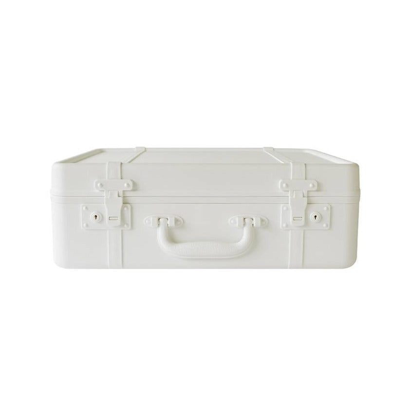 plastic trunk white